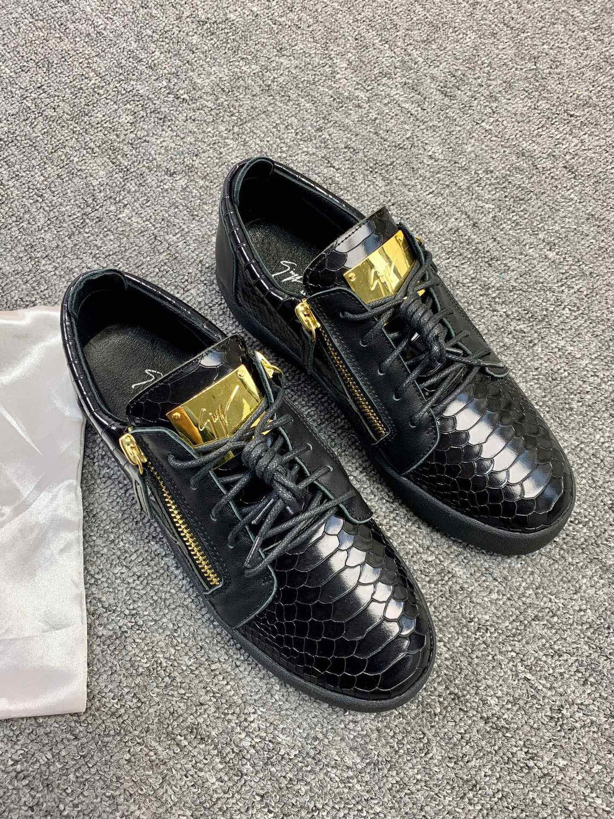 Giuseppe Zanotti Black Gold-Zip Low-Top Sneakers