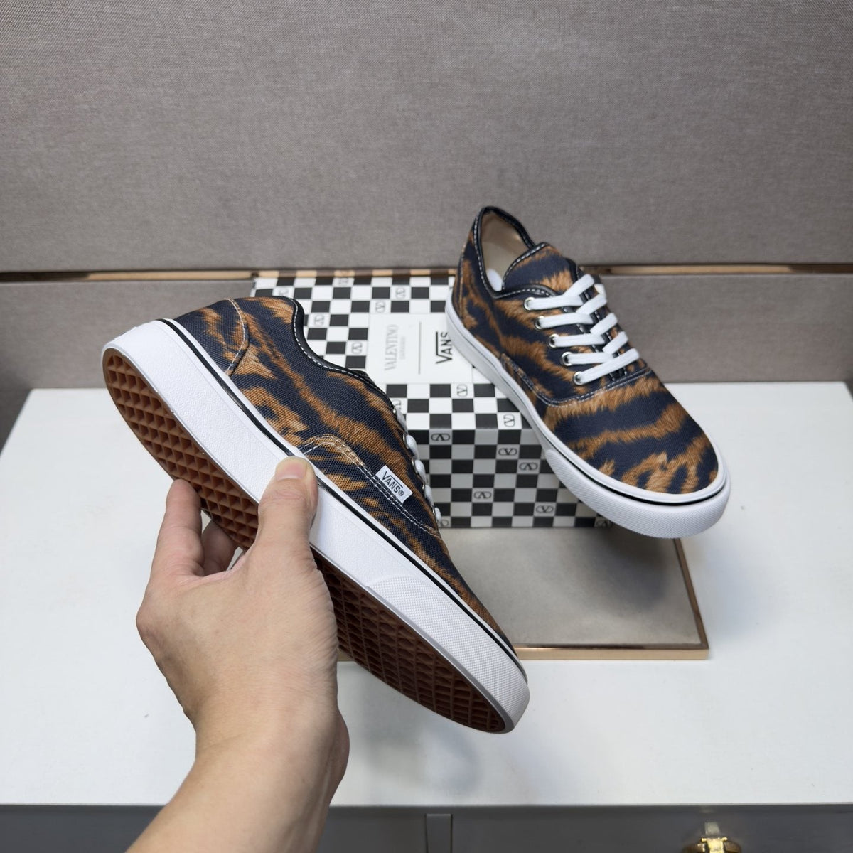 Vans Men's Tiger Stripe Low-Top Sneakers