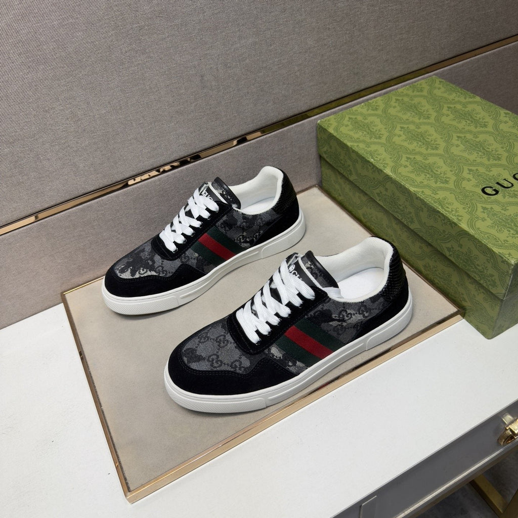 Gucci Men's Green-Red Stripe Sneakers